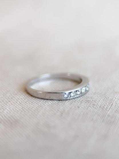 Vintage Diamond Wedding Band, 18k White Gold, Round Channel Set, Minimalist Ring, Stacking Band
