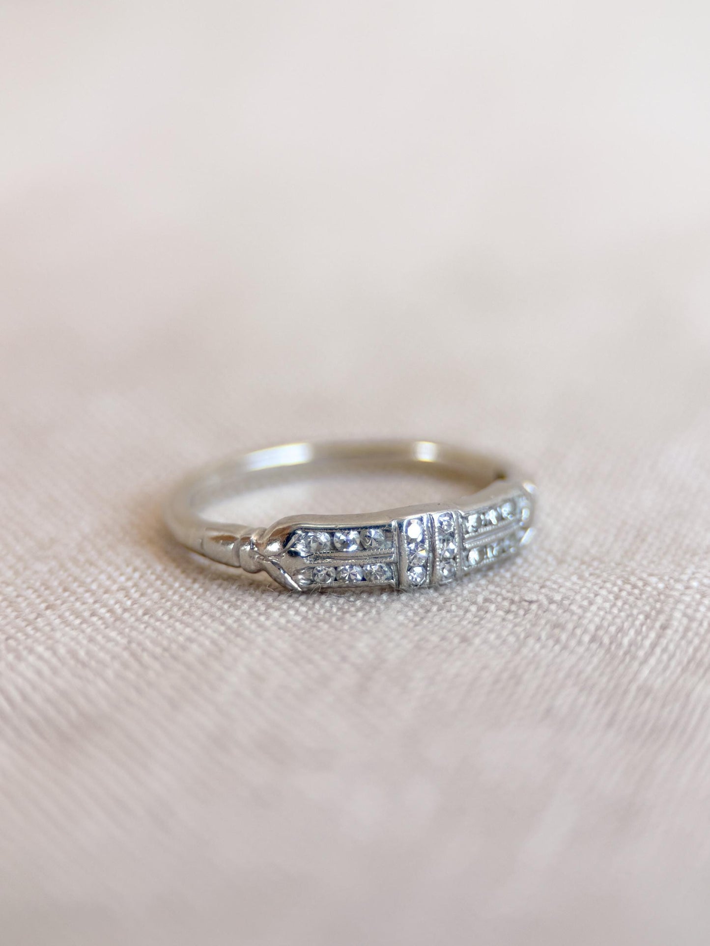 Vintage Diamond Wedding Band, 14k White Gold, Art Deco Minimalist Ring