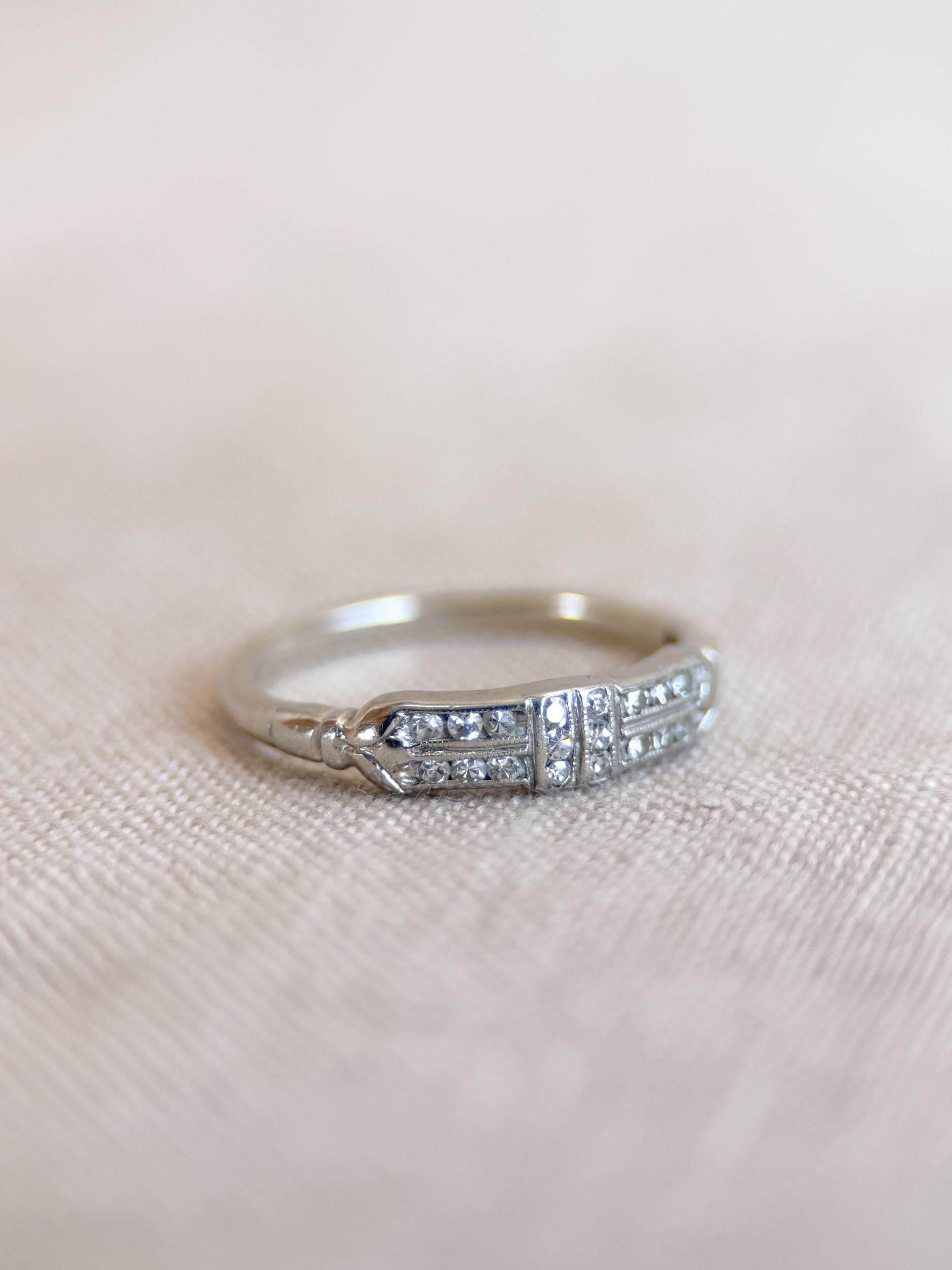 Vintage Diamond Wedding Band, 14k White Gold, Art Deco Minimalist Ring
