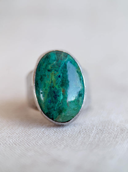 Vintage Chrysocolla Ring Sterling Silver, Oval Hammered Statement Ring, Boho Everyday Jewelry