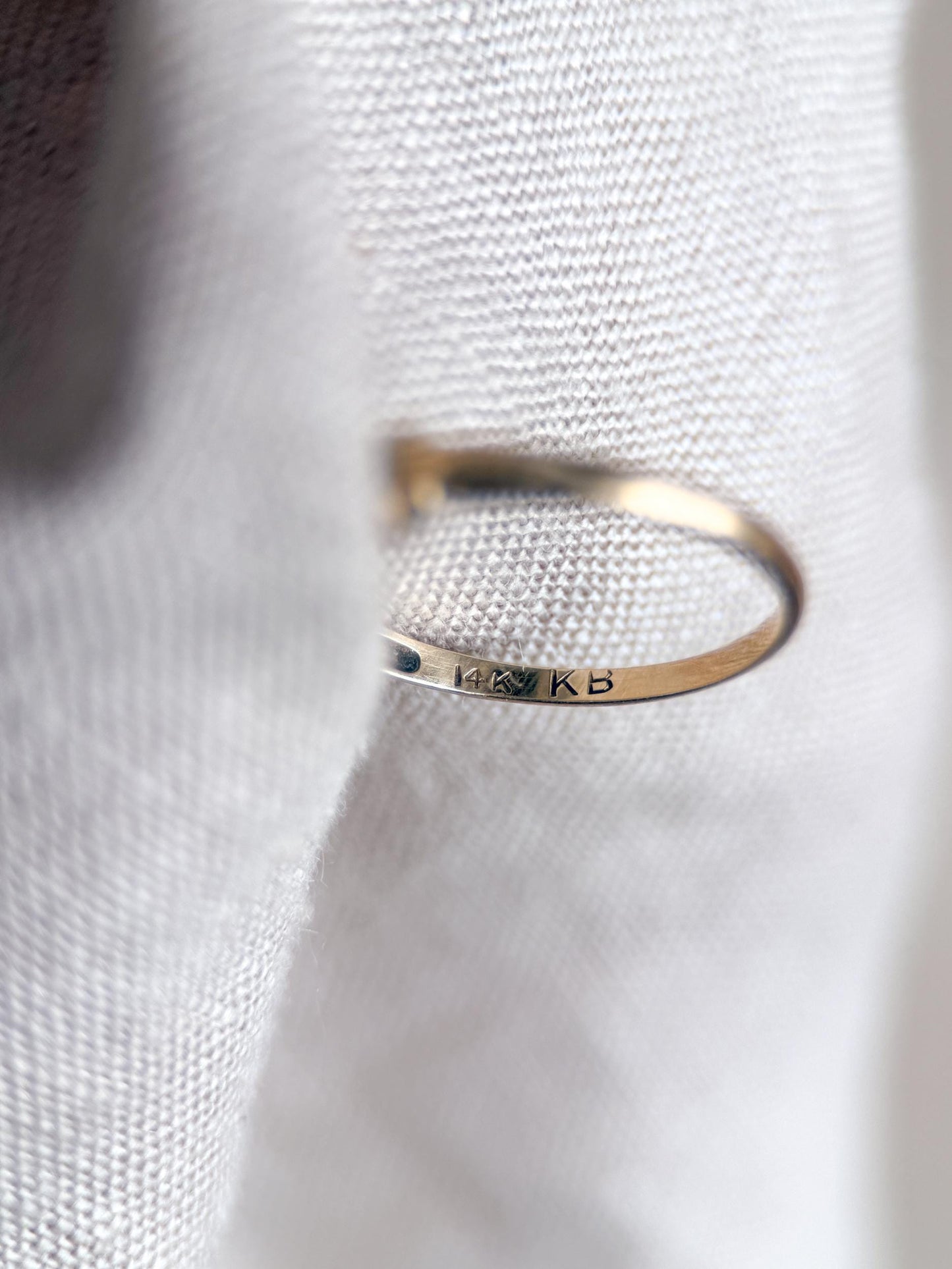 Vintage Diamond Wedding Band, 14k Gold, Art Deco Filigree Minimalist Ring, Stacking Band