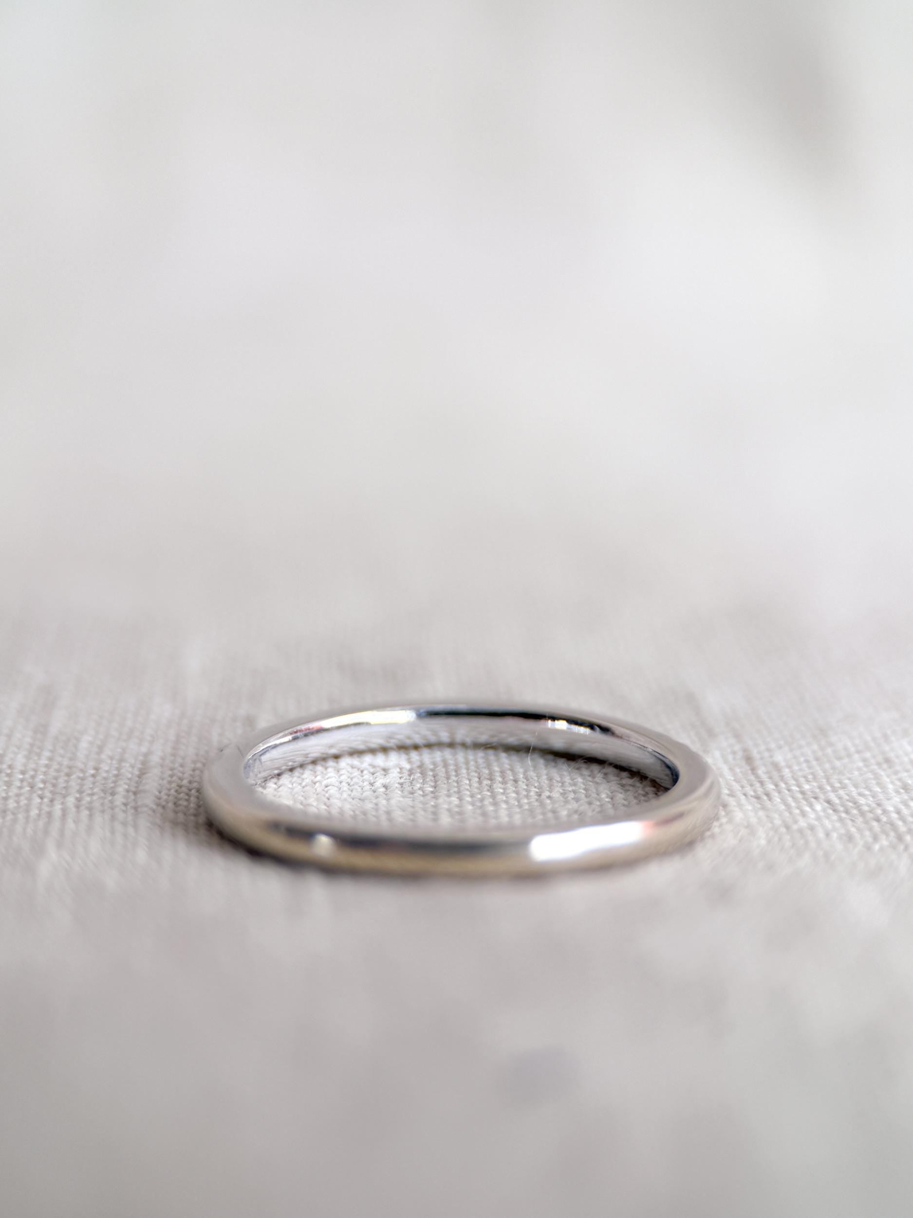 Vintage Diamond Wedding Band, 14k White Gold, Art Deco Minimalist Ring