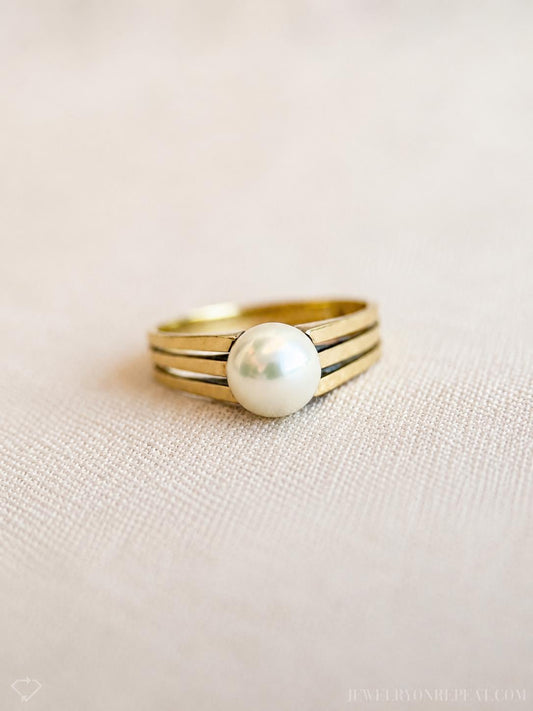 Vintage Pearl Engagement Ring, 14k Gold, 1980s Solitaire Bridal Ring