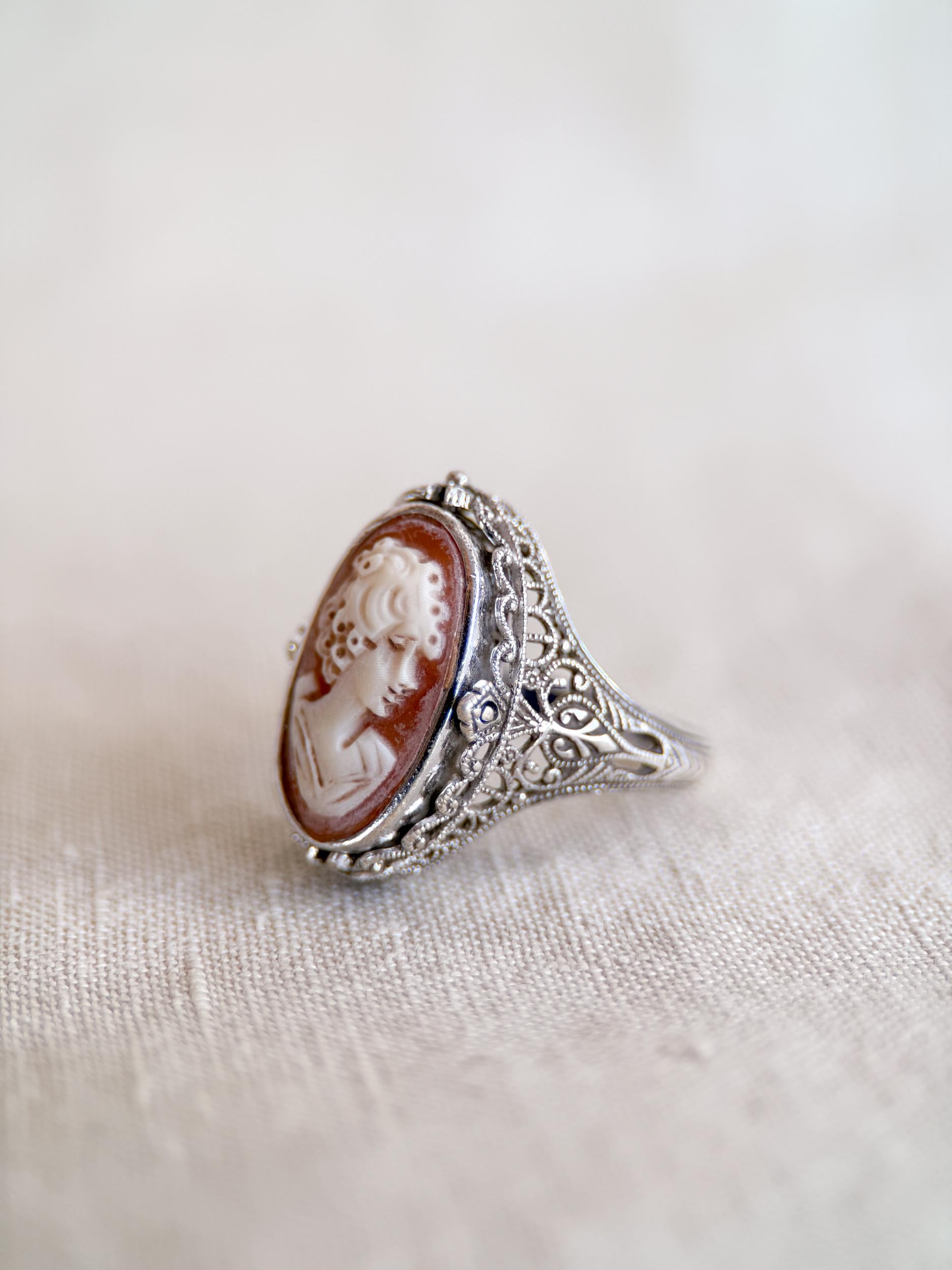 Vintage Cameo and Lapis Flip Ring, Sterling Silver Oval Filigree Reversible Ring, Unique Jewelry