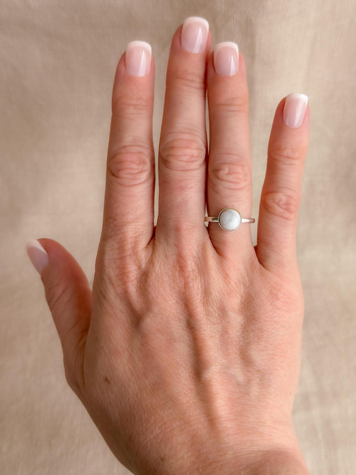 Vintage Howlite Ring, Sterling Silver Bezel Minimalist Ring, Boho Everyday Jewelry