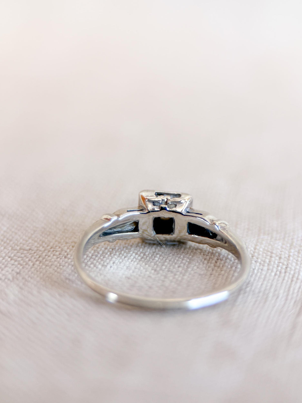 Vintage Diamond Engagement Ring, Round Cut, 14k White Gold, Antique Art Deco Bridal Ring