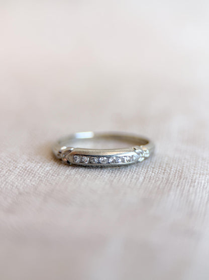 Vintage Diamond Wedding Band, 18k White Gold, Art Deco Minimalist Ring, Stacking Band