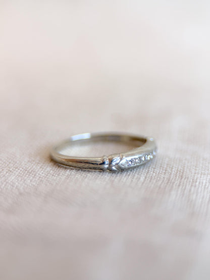 Vintage Diamond Wedding Band, 18k White Gold, Art Deco Minimalist Ring, Stacking Band