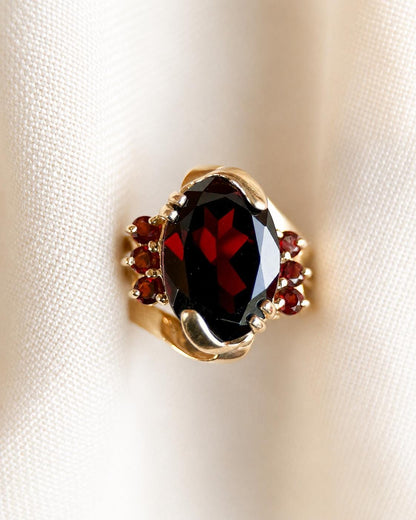 Vintage Garnet Ring, 14k Gold, Oval Cut Statement Ring, Unique Gemstone Jewelry