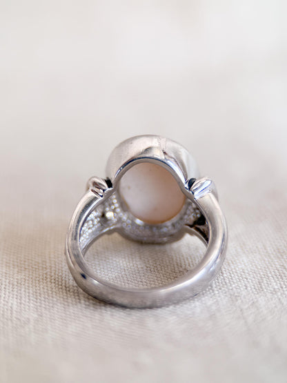 Vintage Mother of Pearl Ring, Sterling Silver Oval Bezel Statement Ring, Boho Everyday Jewelry