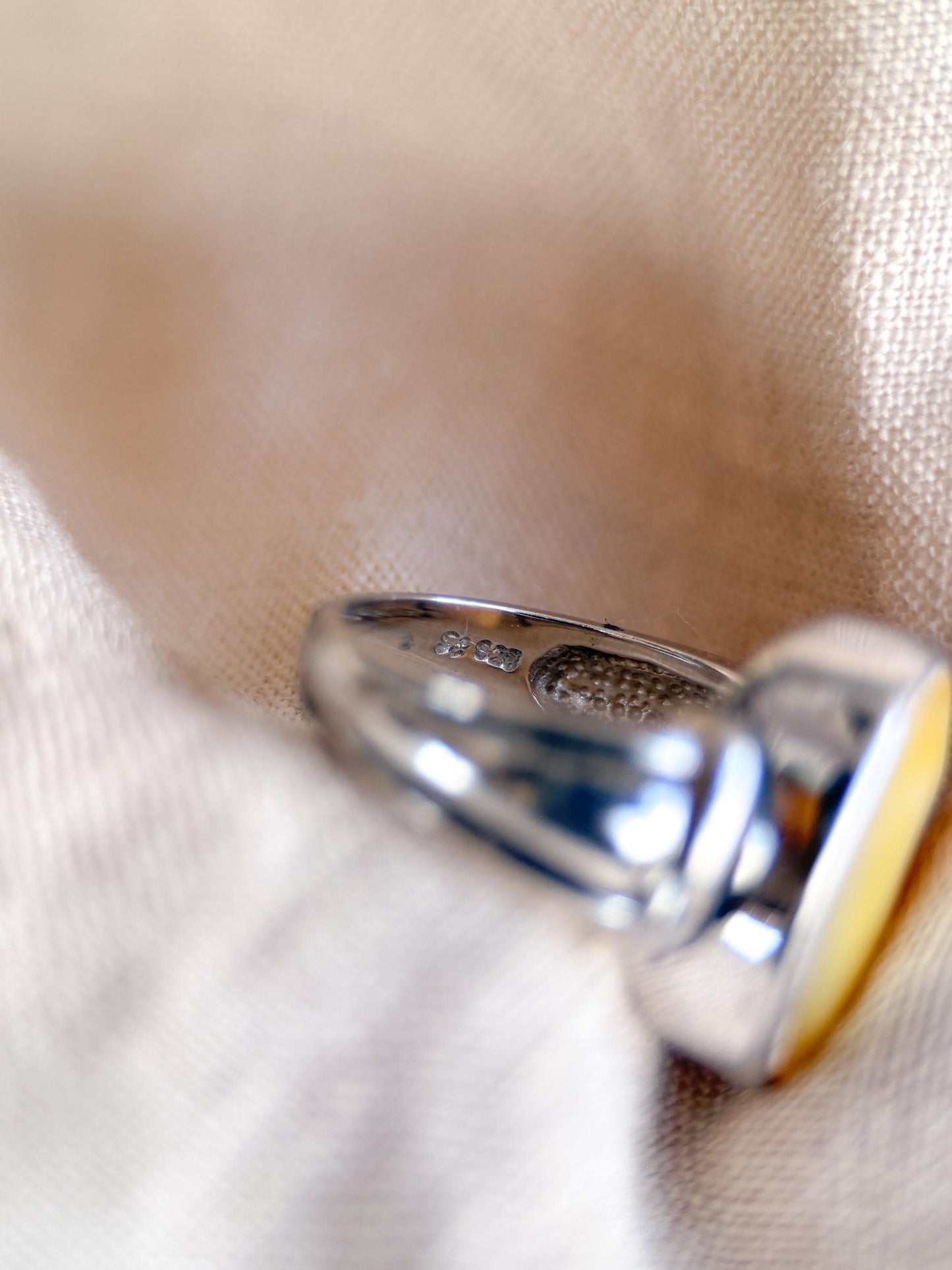 Vintage Mother of Pearl Ring, Sterling Silver Oval Bezel Statement Ring, Boho Everyday Jewelry