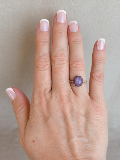 Vintage Purple Star Sapphire Ring, 14k Gold Oval Solitaire Statement Ring, Unique Gemstone Jewelry