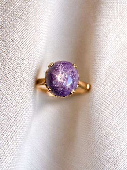Vintage Purple Star Sapphire Ring, 14k Gold Oval Solitaire Statement Ring, Unique Gemstone Jewelry