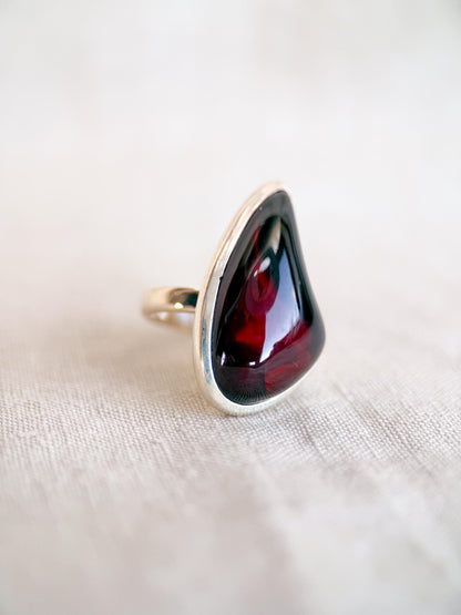 Vintage Amber Ring, Sterling Silver, Bezel Teardrop Statement Ring, Boho Everyday Jewelry