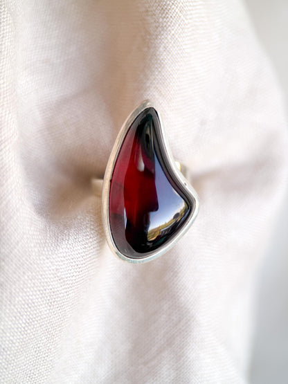 Vintage Amber Ring, Sterling Silver, Bezel Teardrop Statement Ring, Boho Everyday Jewelry