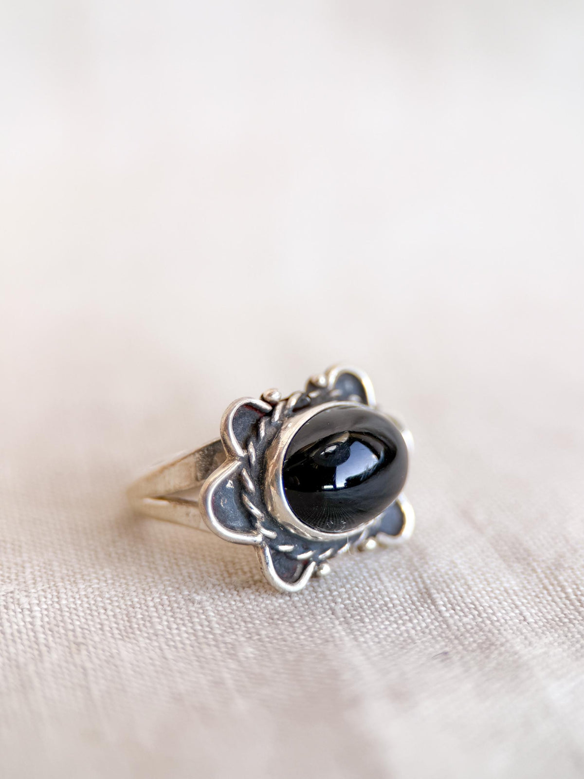 Vintage Onyx Ring, Sterling Silver, Filigree Oval Bezel Statement Ring, Boho Everyday Jewelry