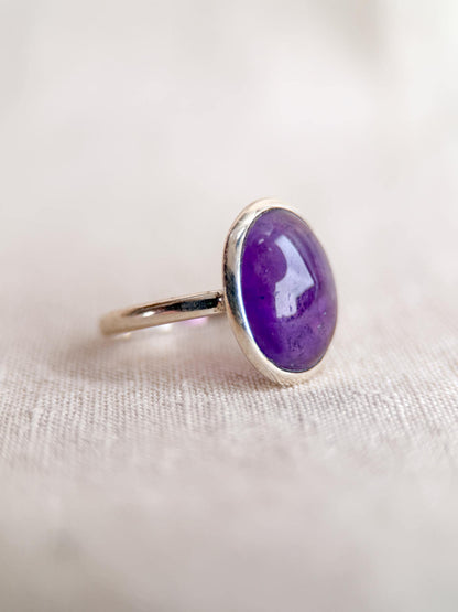 Vintage Amethyst Ring, Sterling Silver Oval Bezel Statement Ring, Boho Everyday Jewelry