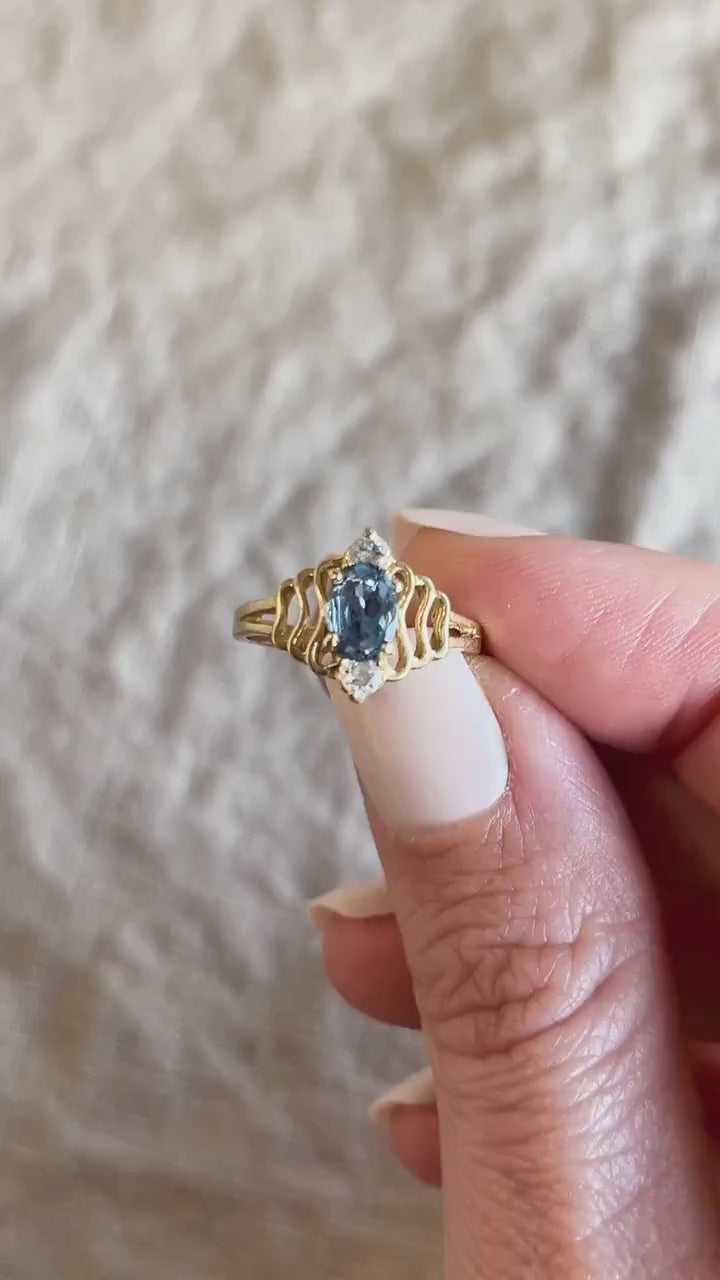 Vintage 1980s Blue Topaz Gemstone Ring in 14k Gold