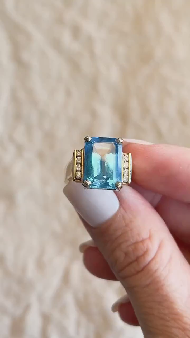 Vintage Blue Topaz Gemstone Ring in 14k Gold