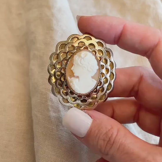 Vintage Cameo Brooch in 14k Gold