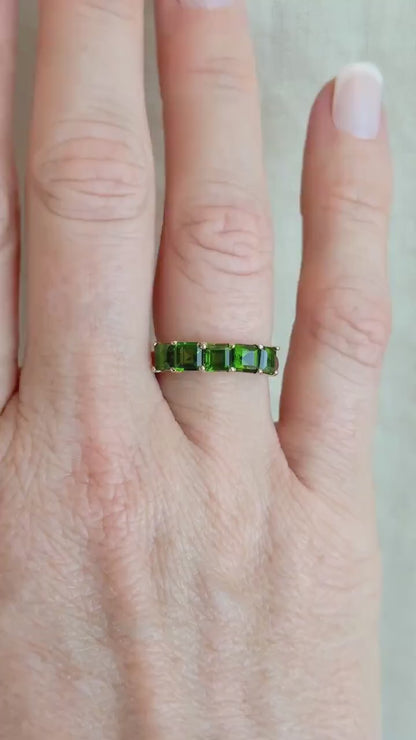 Vintage Chrome Diopside Wedding Band, 10k Gold, Prong Set Square Cut, Minimalist Stacking Band