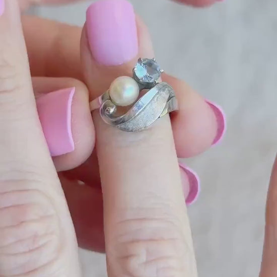 Vintage Pearl and Blue Spinel Ring in 10k White Gold
