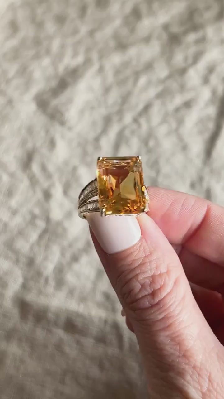 Vintage Citrine Gemstone Cocktail Ring in 14k Gold