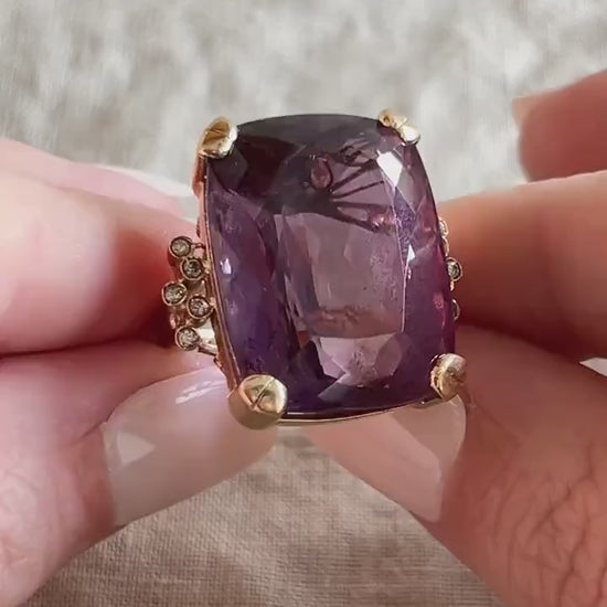 Vintage Purple Amethyst Large Gemstone Ring in 14k Gold