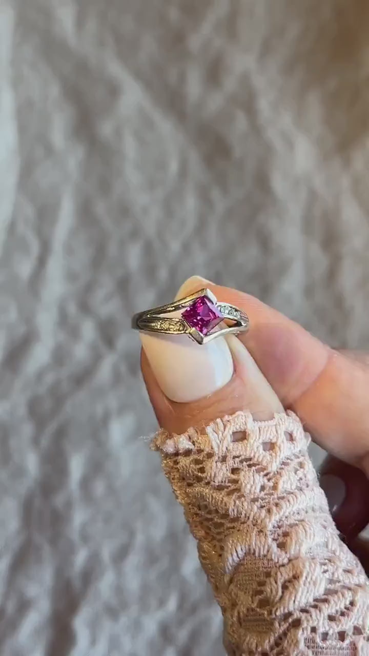 Vintage Pink Sapphire Gemstone Ring in 10k White Gold