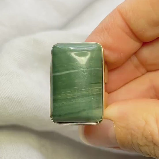 Vintage Green Agate Gemstone Ring in Sterling Silver