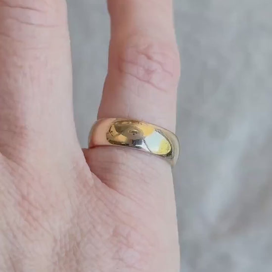 Vintage Simple Gold Wedding Band in 14k Gold