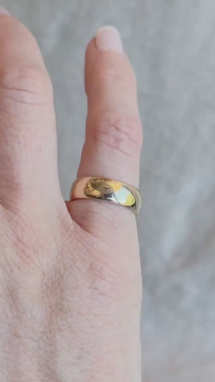 Vintage Simple Gold Wedding Band in 14k Gold
