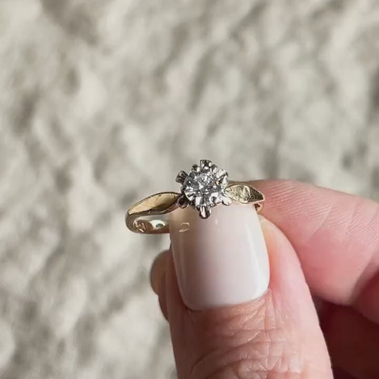 Vintage Diamond Solitaire Engagement Ring in 14k Gold