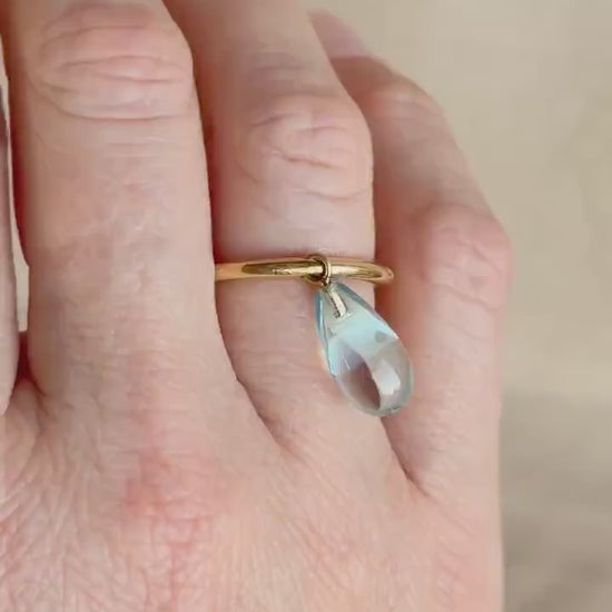 Vintage 1990s Topaz Drop Gemstone Ring in 18k Gold