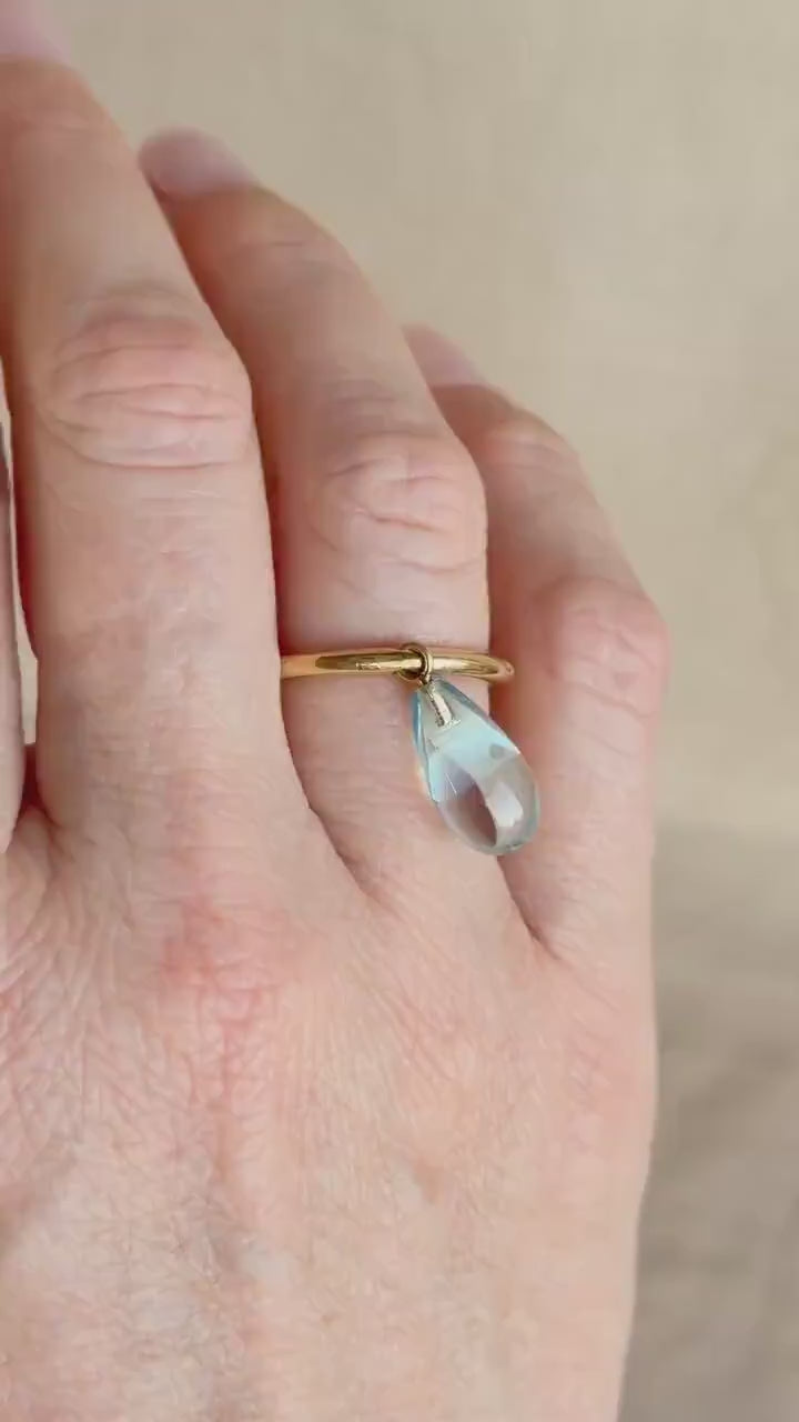 Vintage 1990s Topaz Drop Gemstone Ring in 18k Gold