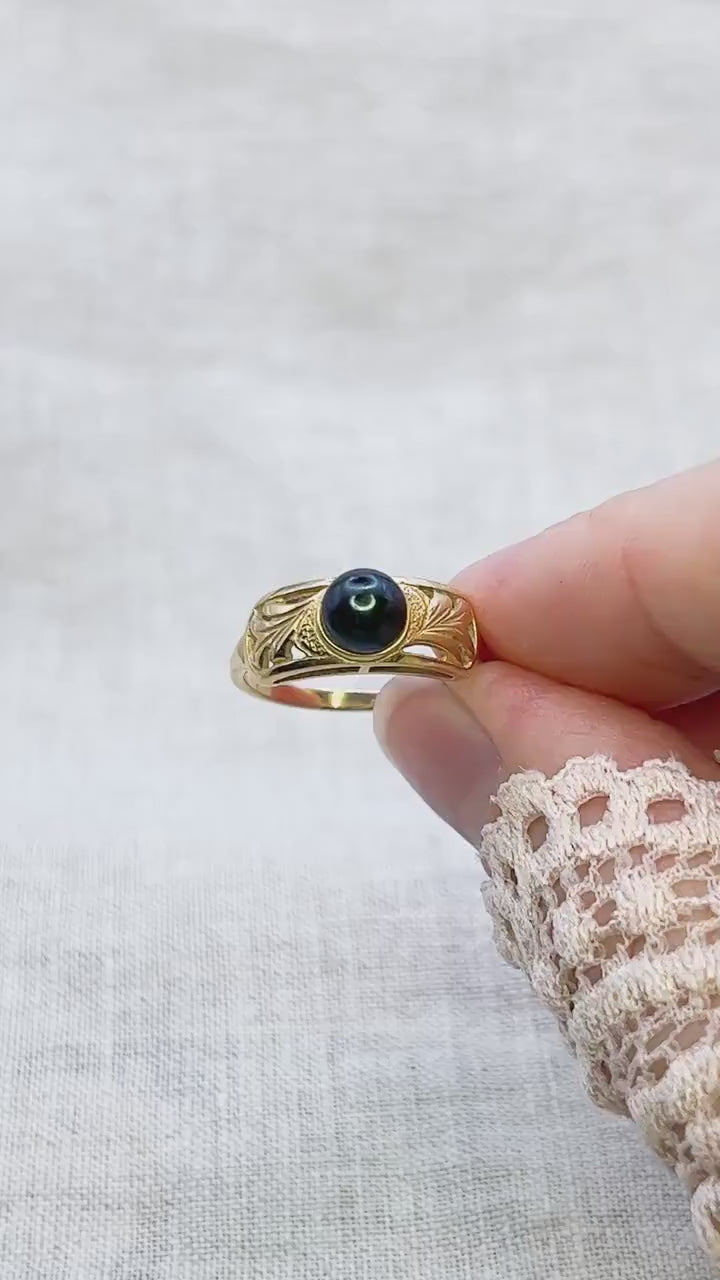 Vintage Black Pearl Floral Filigree Ring in 14k Gold