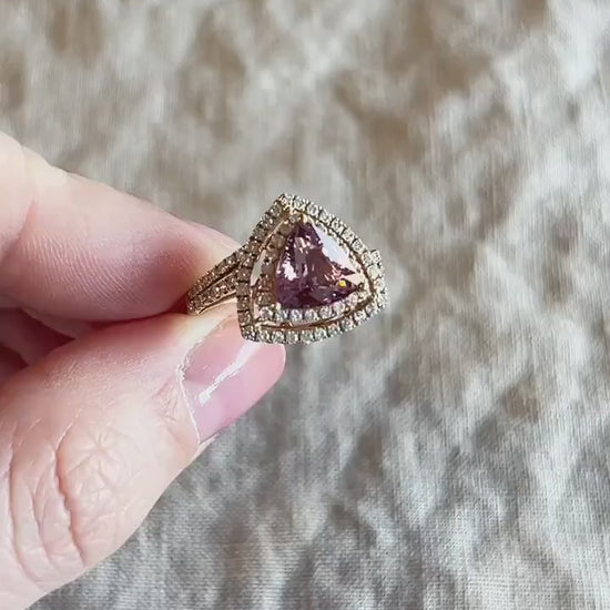 Vintage Pink Garnet Gemstone Ring in 14k Gold