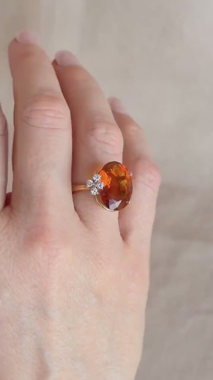 Vintage 1970s Citrine Cocktail Ring in 18k Gold