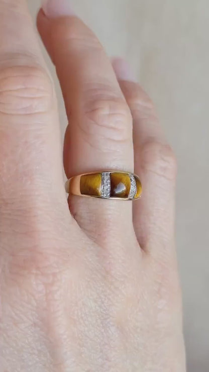 Vintage 1970s Cats Eye & Diamond Band in 10k Gold