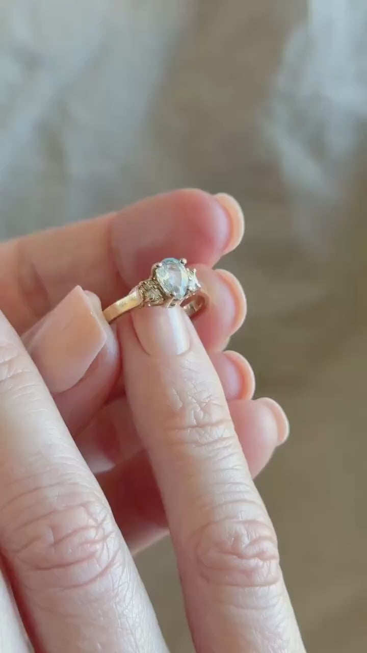 Vintage 1990s Blue Topaz Gemstone Ring in 14k Gold