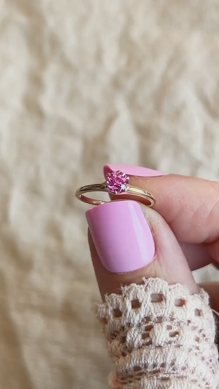 Vintage Pink Sapphire Solitaire Gemstone Ring in 14k Gold