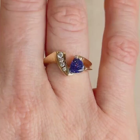 Vintage 1990s Tanzanite & Diamond Trillion Ring in 14k Gold