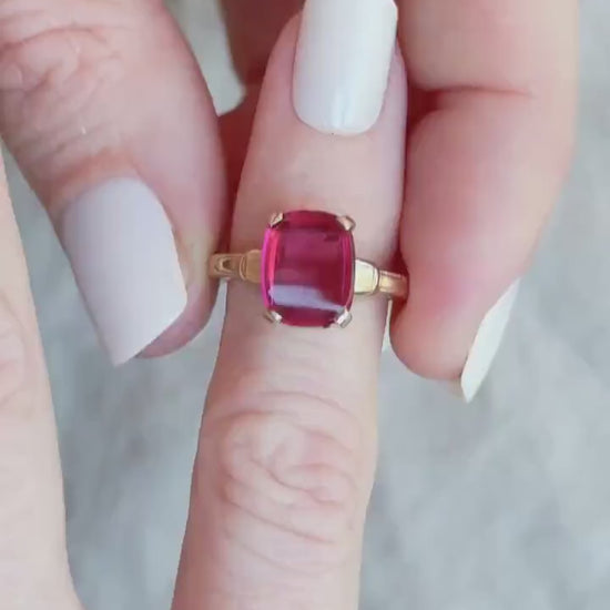 Vintage Art Deco Ruby Ring in 10k Gold