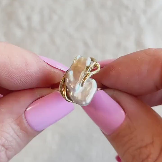 Vintage Pearl Ring with Adjustable Band in 14k Gold