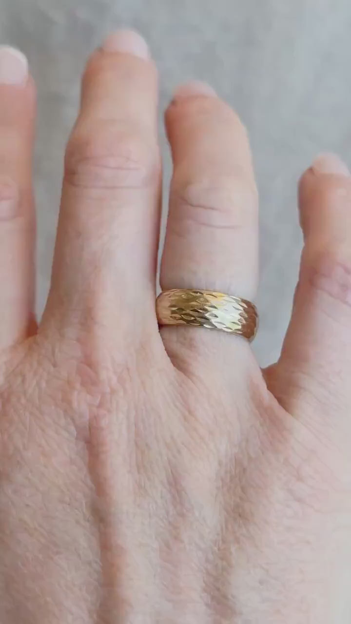 Vintage Textured Gold Wedding Band in 14k Gold