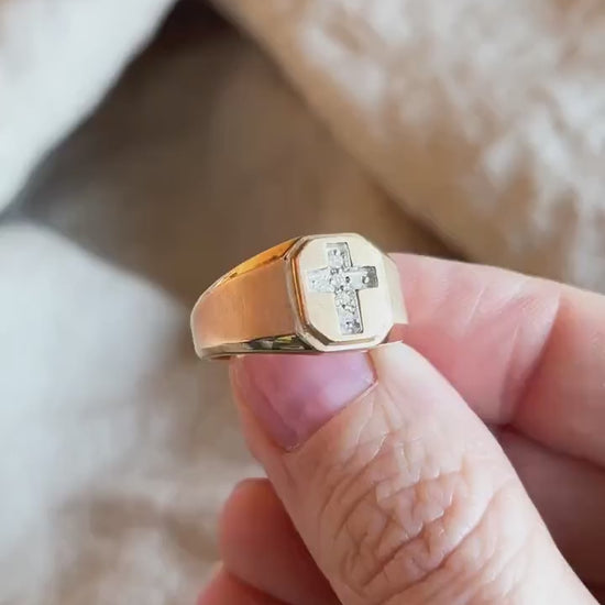 Vintage 1980s Diamond Cross Signet Ring in 14k Gold