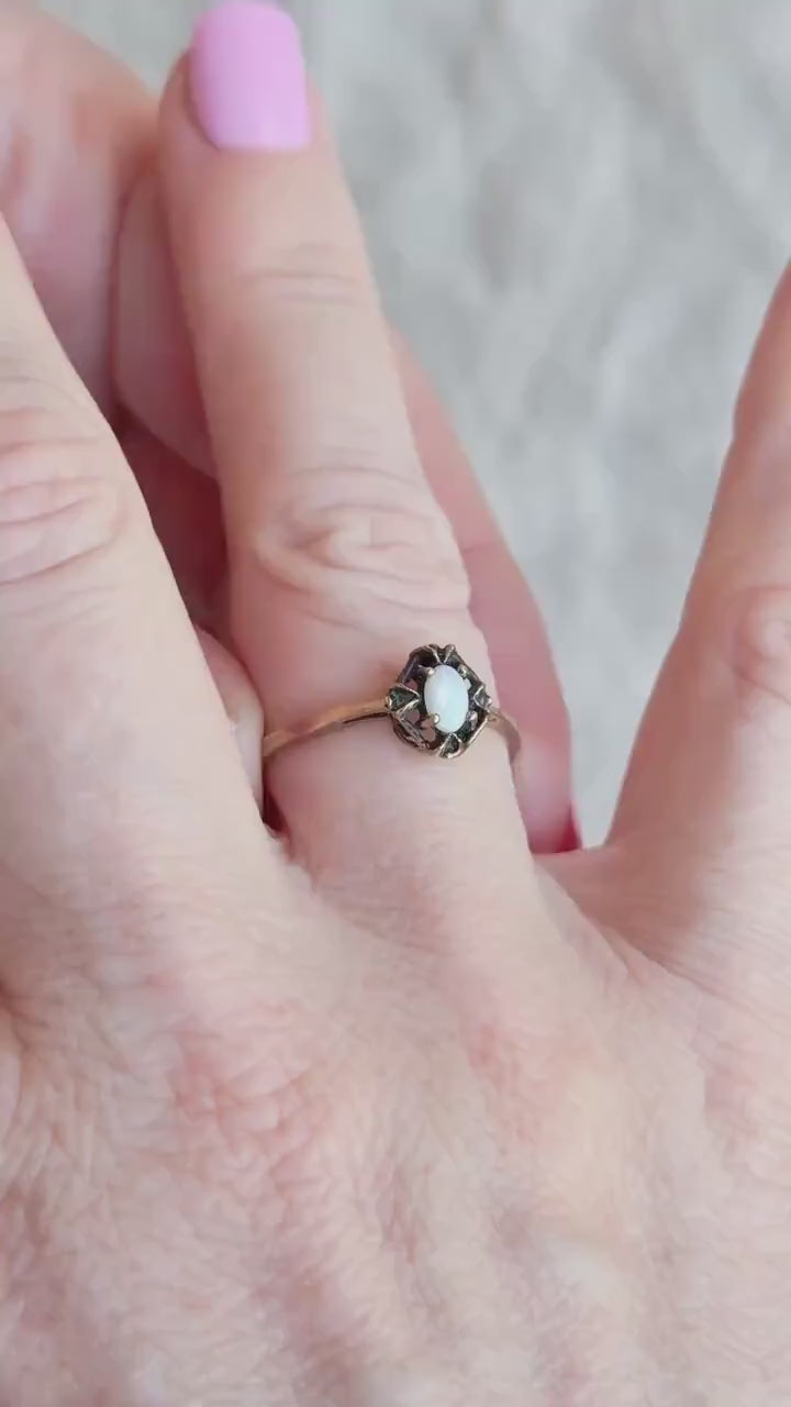 Vintage 1970s Opal Ring in 10k Gold