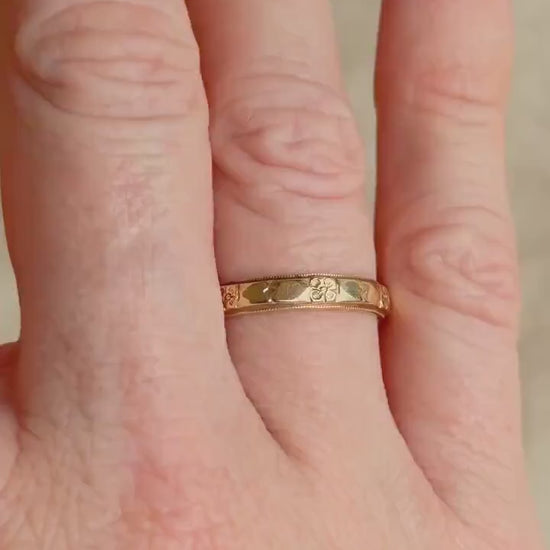 Vintage 1950s Floral Filigree Wedding Band