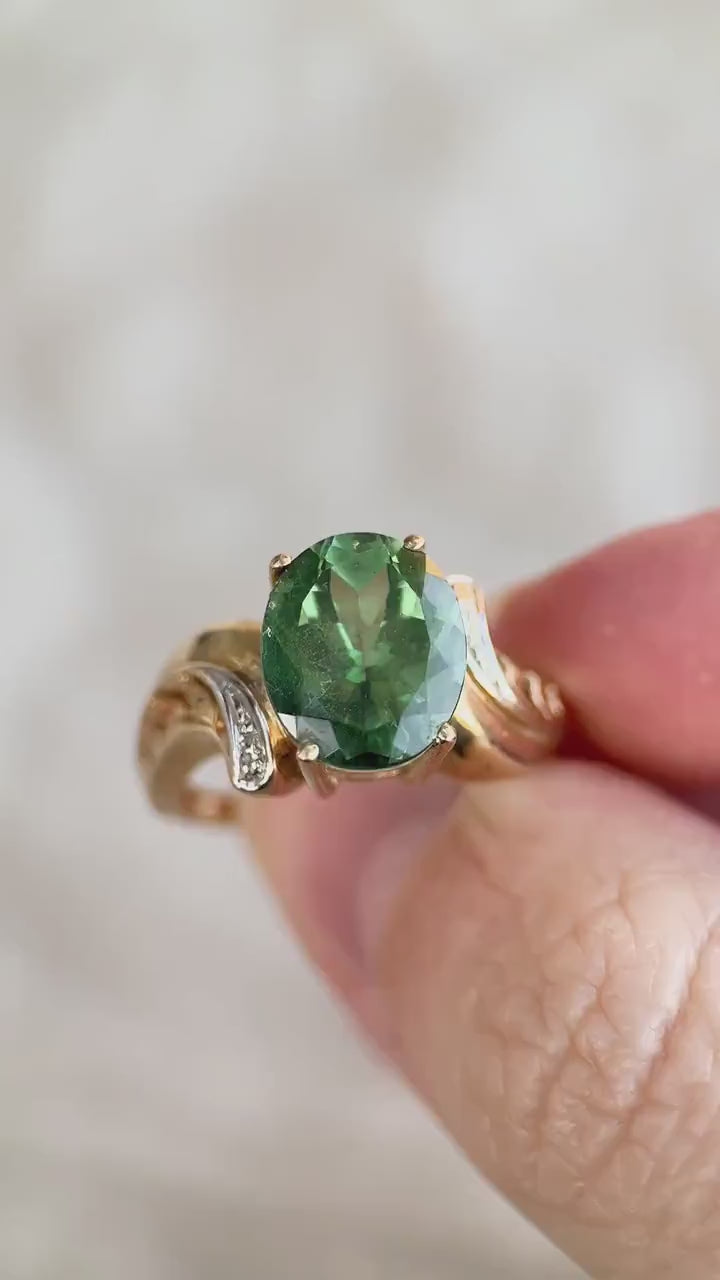 Vintage Green Topaz Ring in 10k Gold