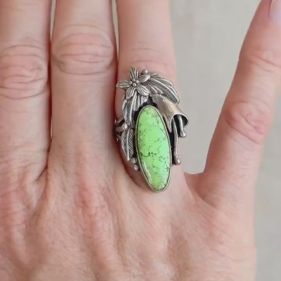 Vintage Gaspeite Ring, Sterling Silver, Floral Feather Statement Ring, Boho Everyday Jewelry